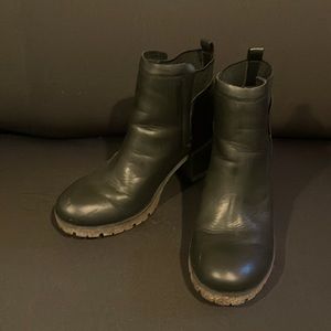 KORKS Black Robin clog Booties